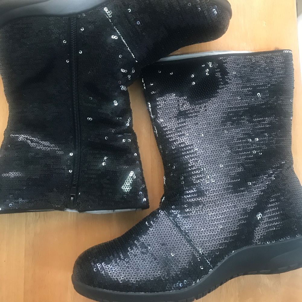 Gorgeous black sequin boots 9inch tall size 6.5